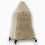 Gozney Dome Abdeckhaube Lang in Beige mit Gozney Logo, auf fahrbarem Untergestell, freigestellt auf weißem Hintergrund