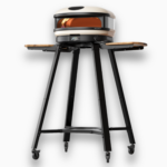 Gozney Arc Pizzaofen auf Arc & Arc XL Gestell mit Rollen und seitlichen Holzablagen – fahrbares Unt