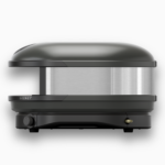 Rückansicht des Gozney Arc Pizzaofens in Schwarz mit Edelstahlgehäuse und sichtbarem Gasanschluss auf weißem Hintergrund