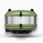 Rückseite des Gozney Tread Pizzaofens in Olivgrün mit kompaktem Gehäuse