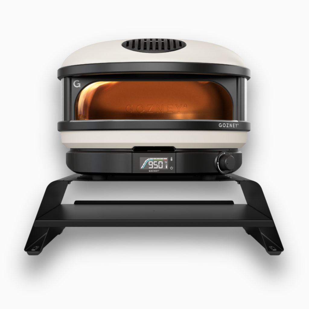 Gozney Arc und Arc XL Pizzaofen mit Booster – Frontansicht des gasbetriebenen Outdoor-Pizzaofens mit Temperatur