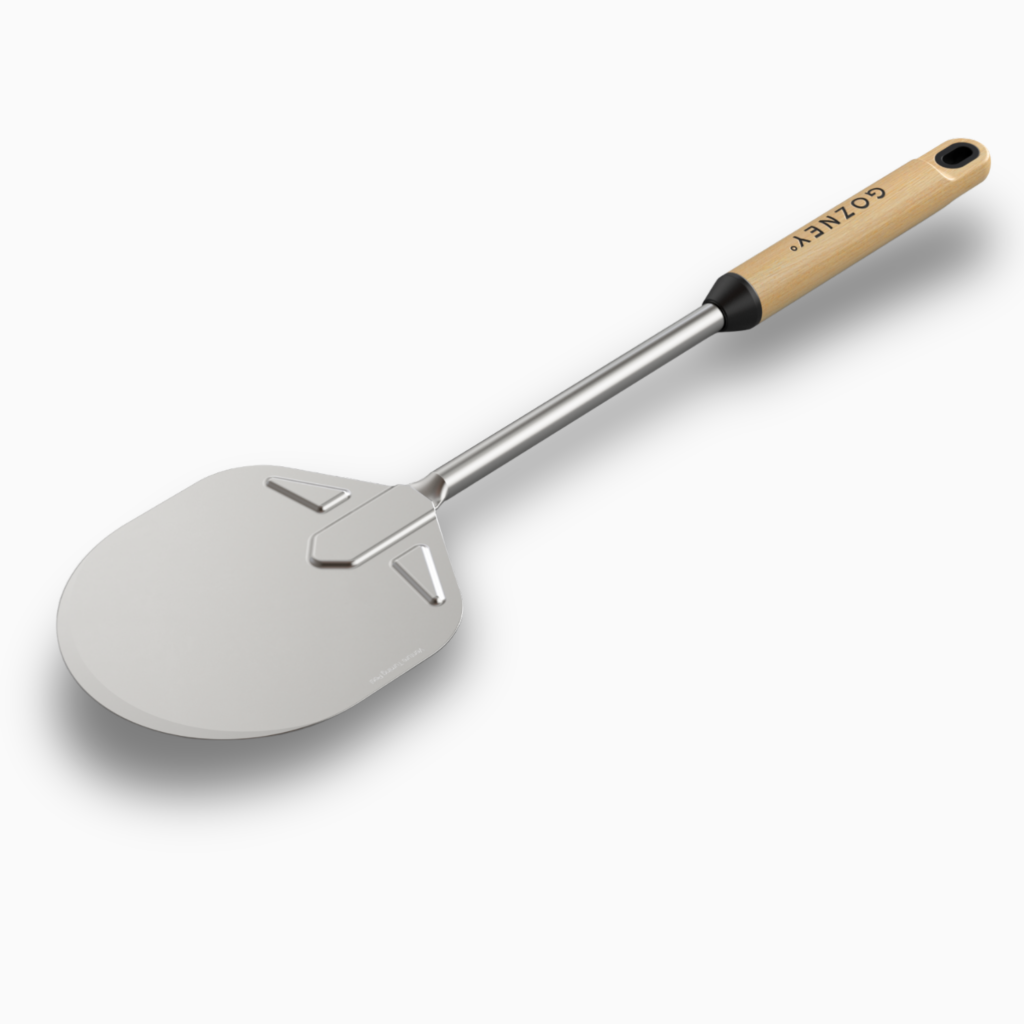 Gozney Venture Wendeheber mit Holzgriff und Edelstahlfläche