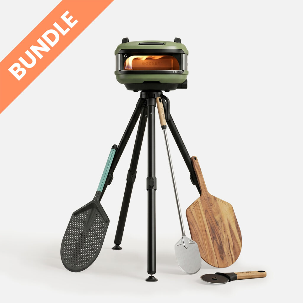 Gozney Tread Olive Pizzaiolo Comfort Set Bundle – Mobiler Pizzaofen auf Dreibein-Stativ mit Pizzaschieber, Holzpeeler und Pizzaschneider